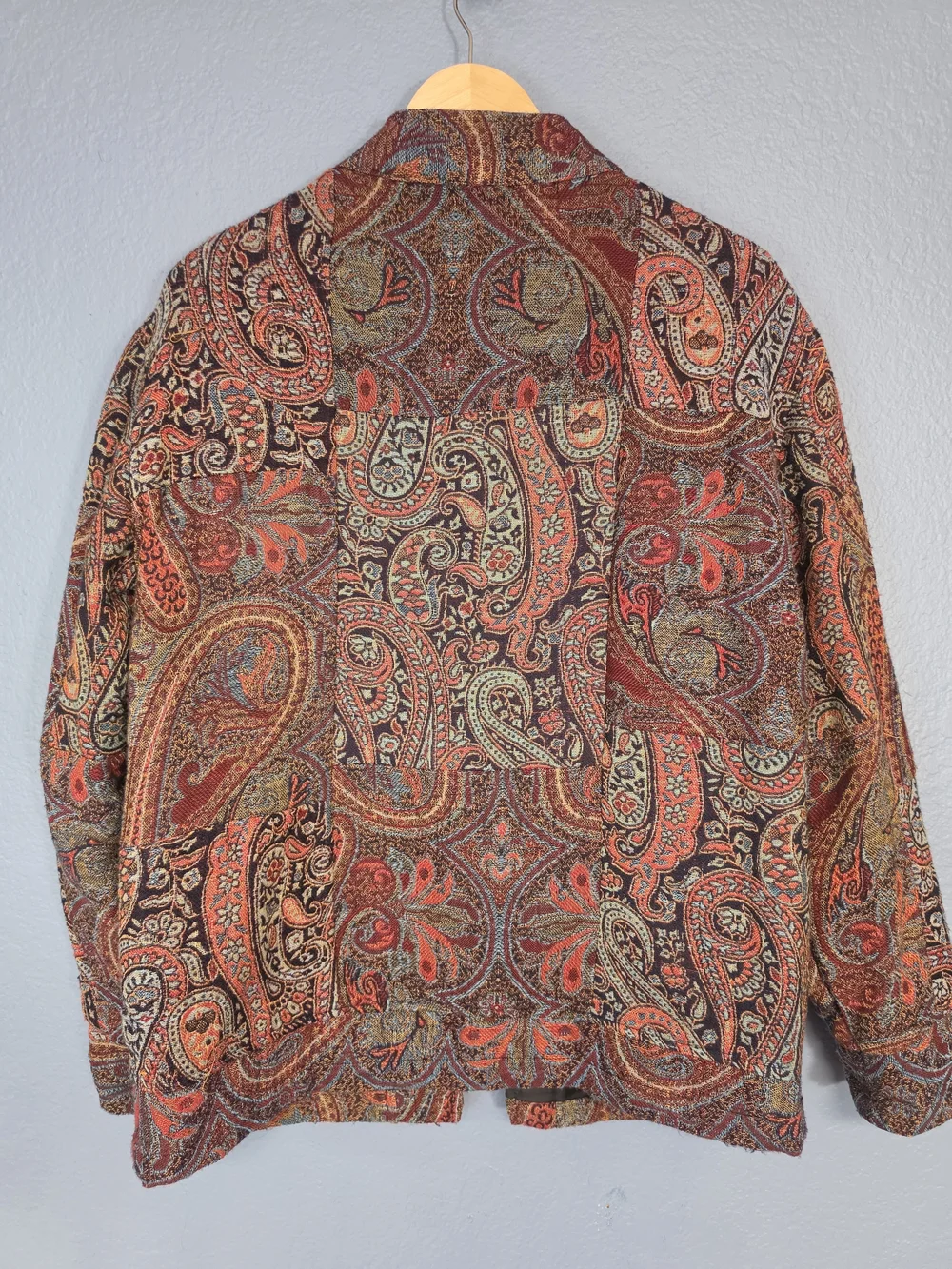 Vintage White Stag Paisley Tapestry Jacket (M) Frog Closure - Picture 2 of 3